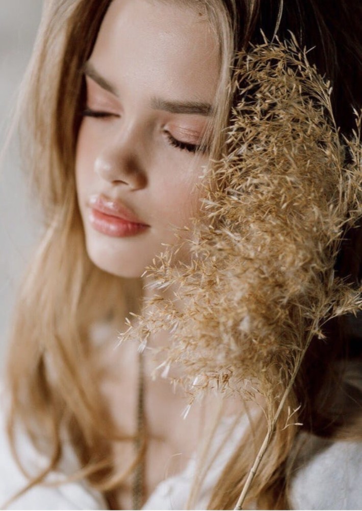 Anastasia Rozhkova Anastasia Rozhkova