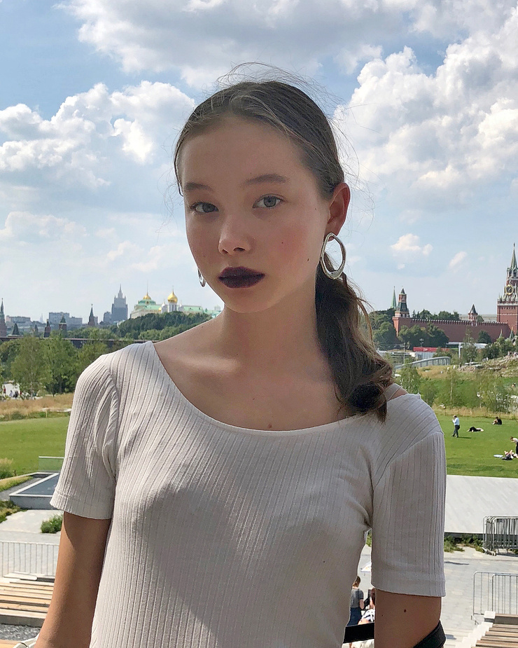 Lisa Tebeneva Lisa Tebeneva