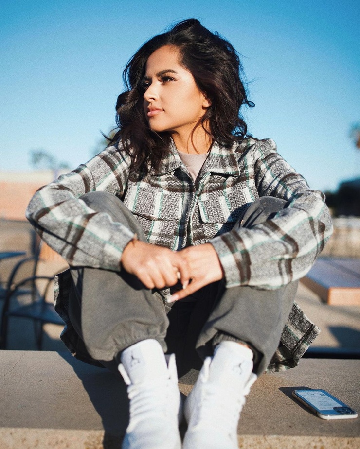 Becky G.