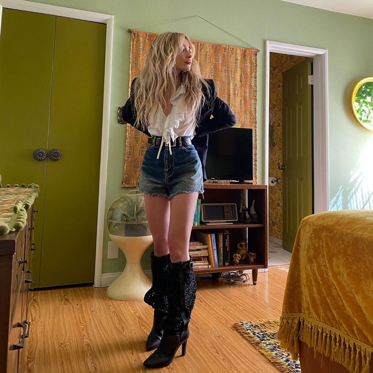 Sabrina Carpenter Sabrina Carpenter
