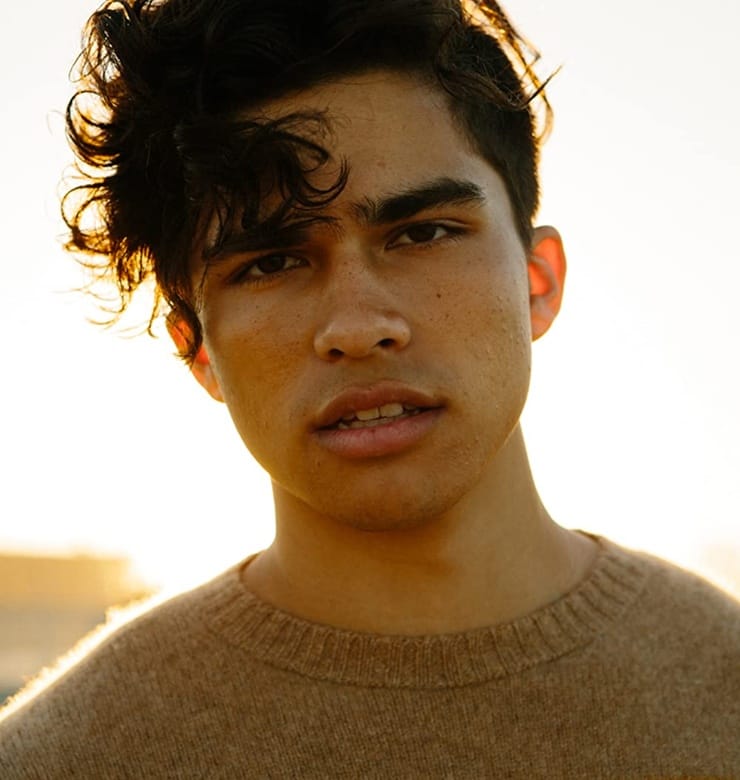 Alex Aiono picture