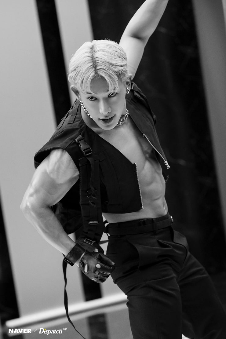 Wonho (MONSTA X)