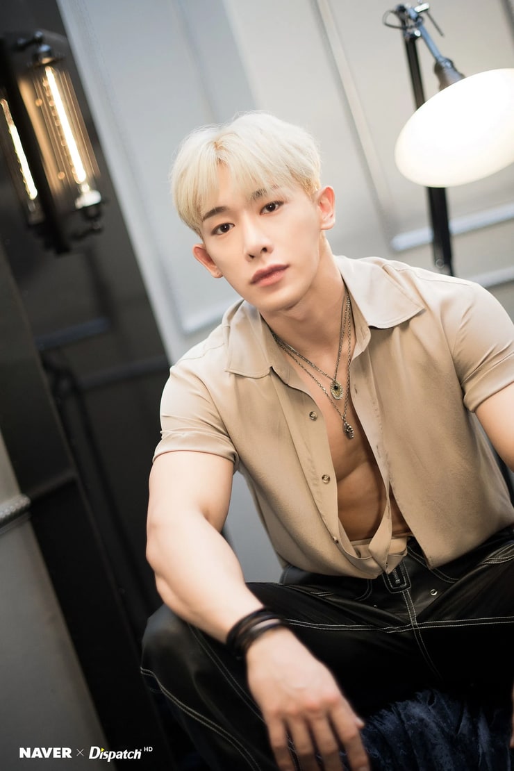 Wonho (MONSTA X)