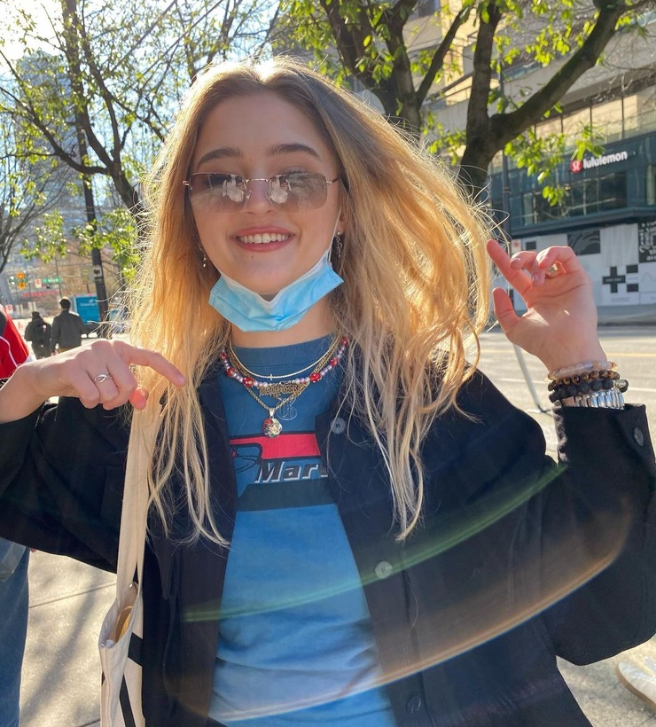Lizzy Greene
