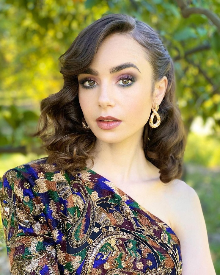 Lily Collins Lily Collins