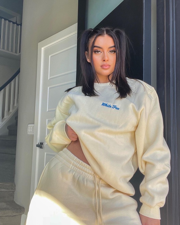 Kalani Hilliker