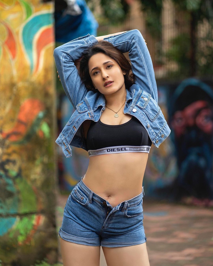 Pragya Jaiswal Pragya Jaiswal