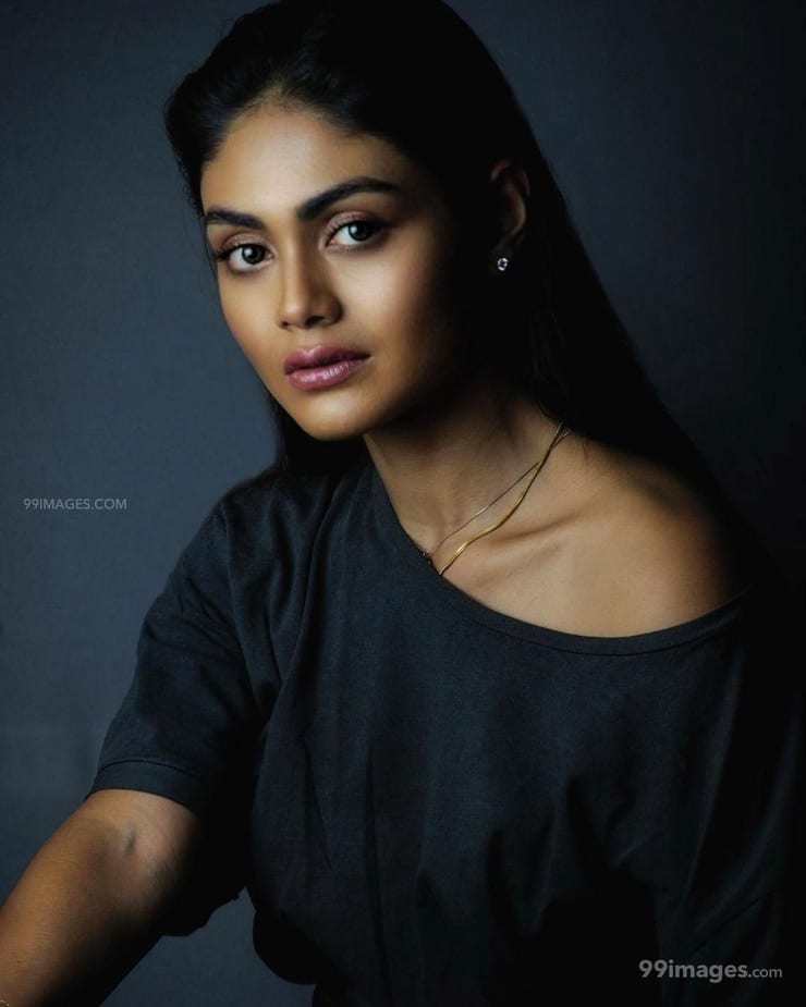 Sreejita De