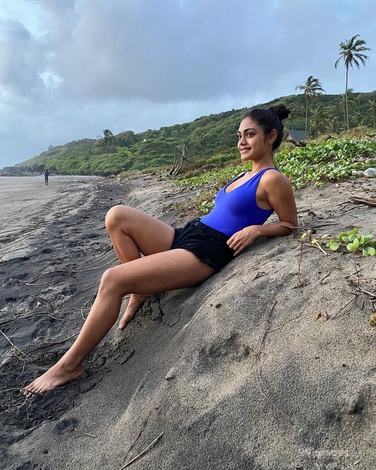 Sreejita De Sreejita De
