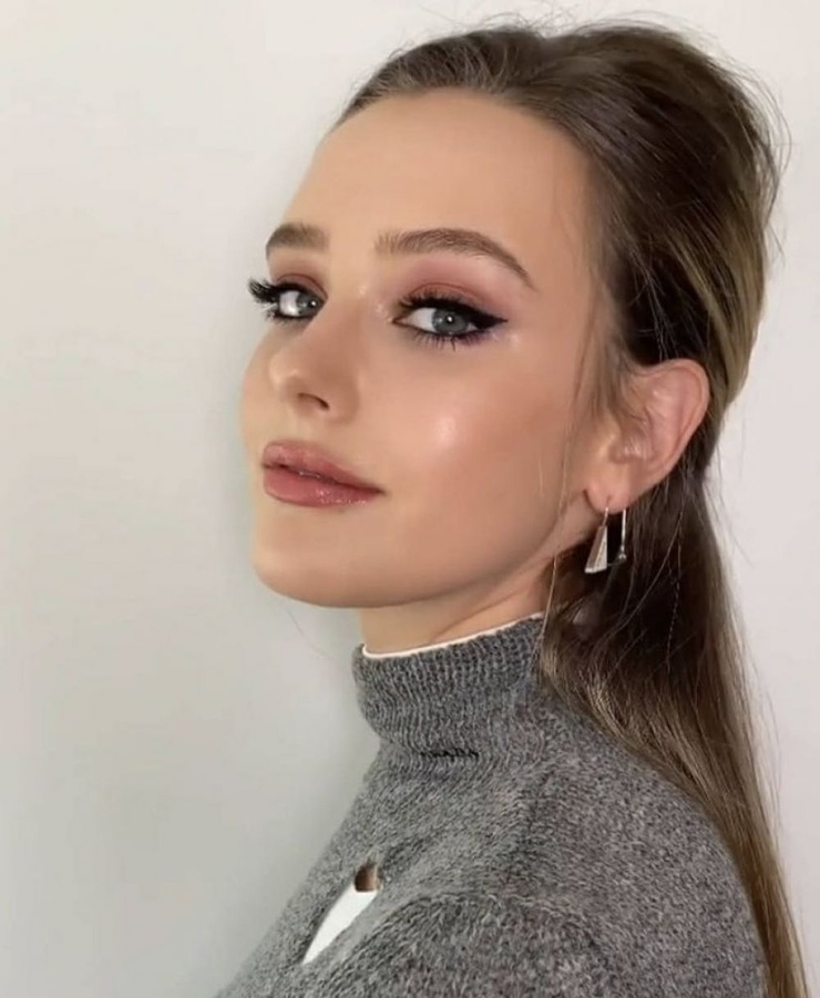 Katherine Langford Katherine Langford