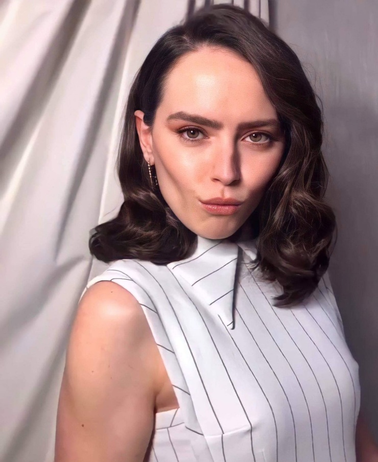 Daisy Ridley Daisy Ridley