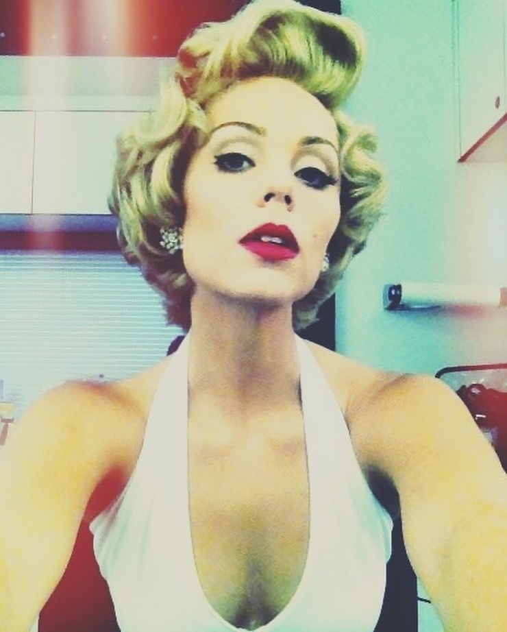 Laura Vandervoort Laura Vandervoort