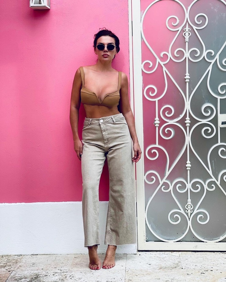 Anna Sedokova Anna Sedokova