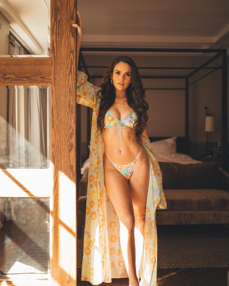 Madison Pettis Madison Pettis