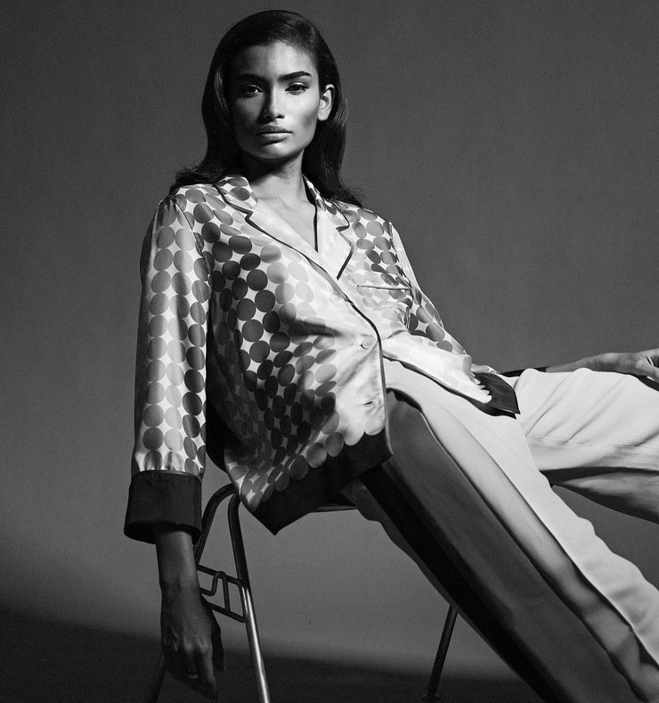 Kelly Gale Kelly Gale