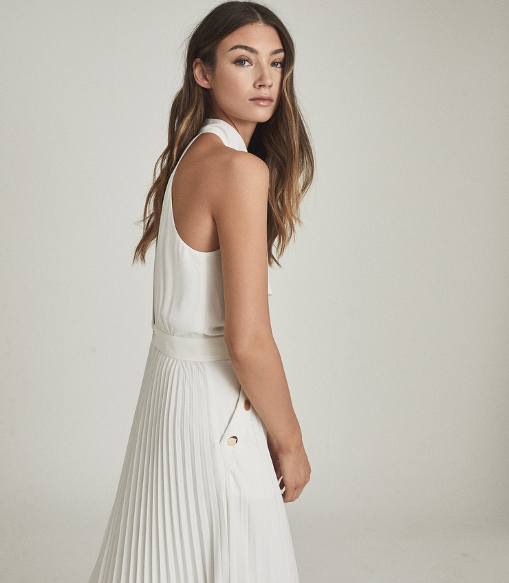 Lorena RAE