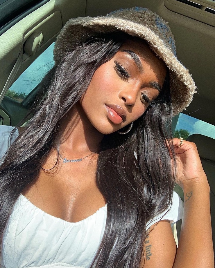 Savanna Tomlinson