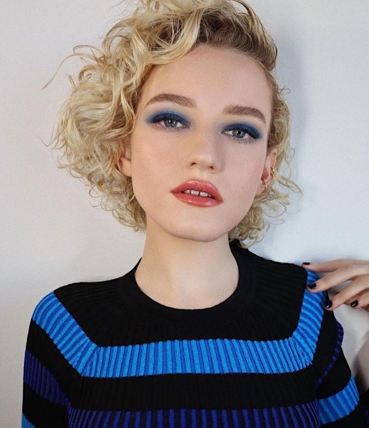 Julia Garner