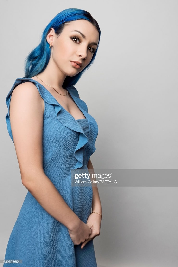 Hannah Marks Hannah Marks