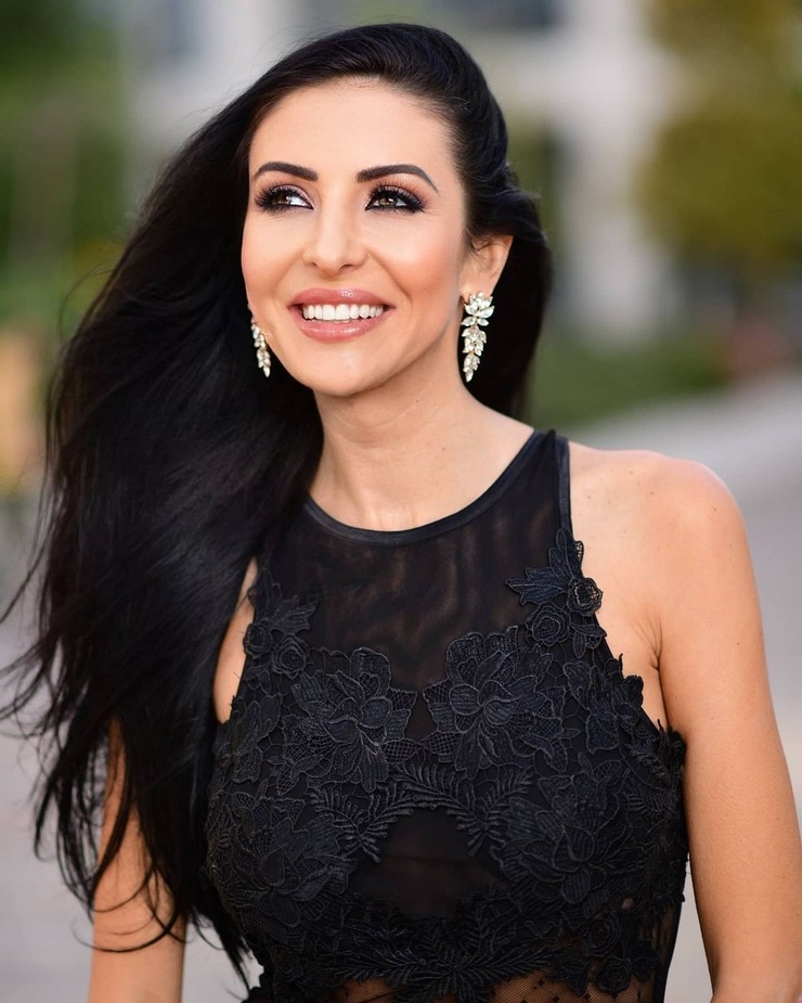 Moria Aharonov