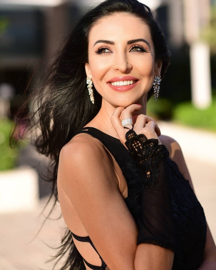 Moria Aharonov