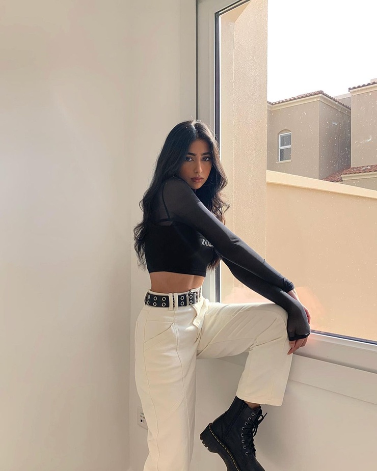 Iffat Marashi