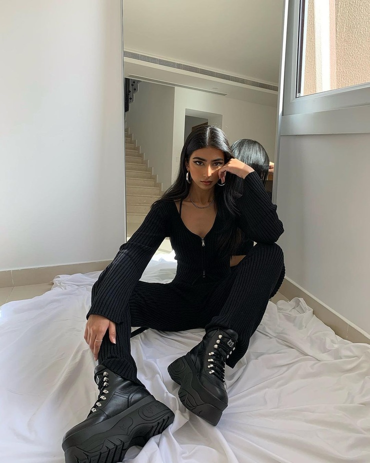 Iffat Marashi
