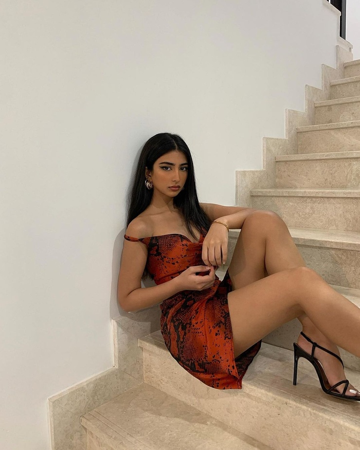 Iffat Marashi
