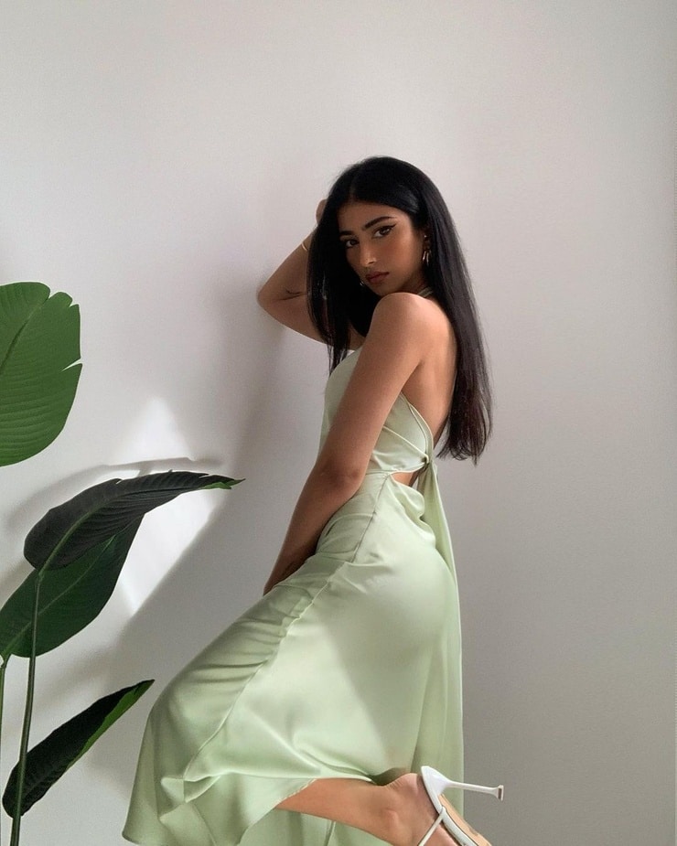 Iffat Marashi
