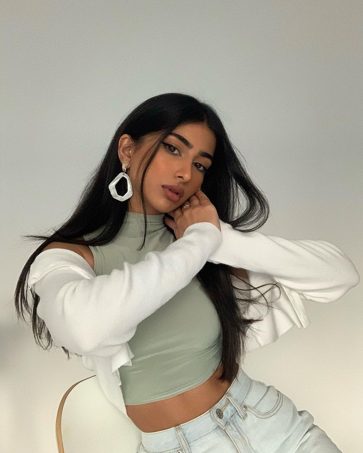 Iffat Marashi