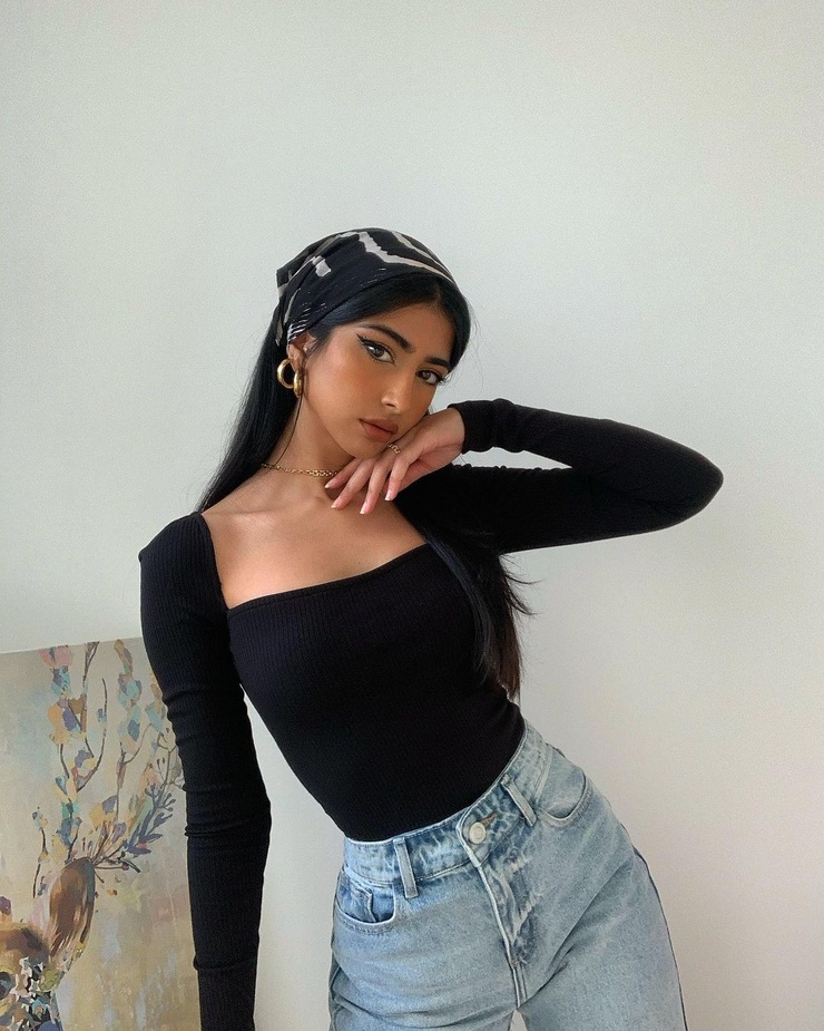 Iffat Marashi