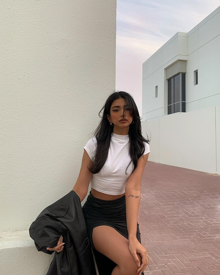 Iffat Marashi