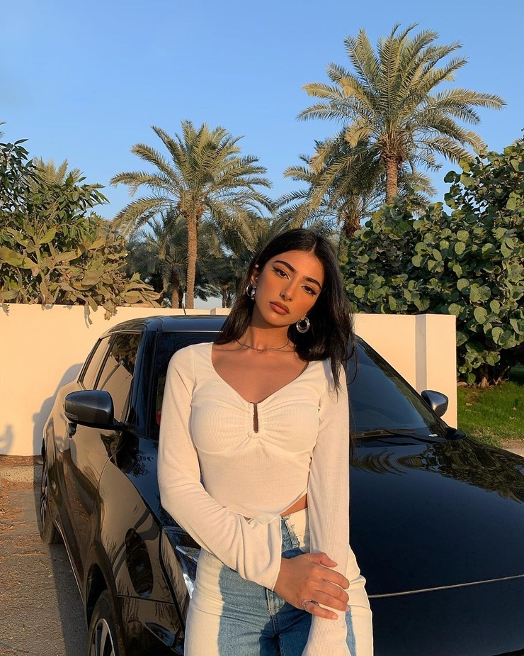 Iffat Marashi