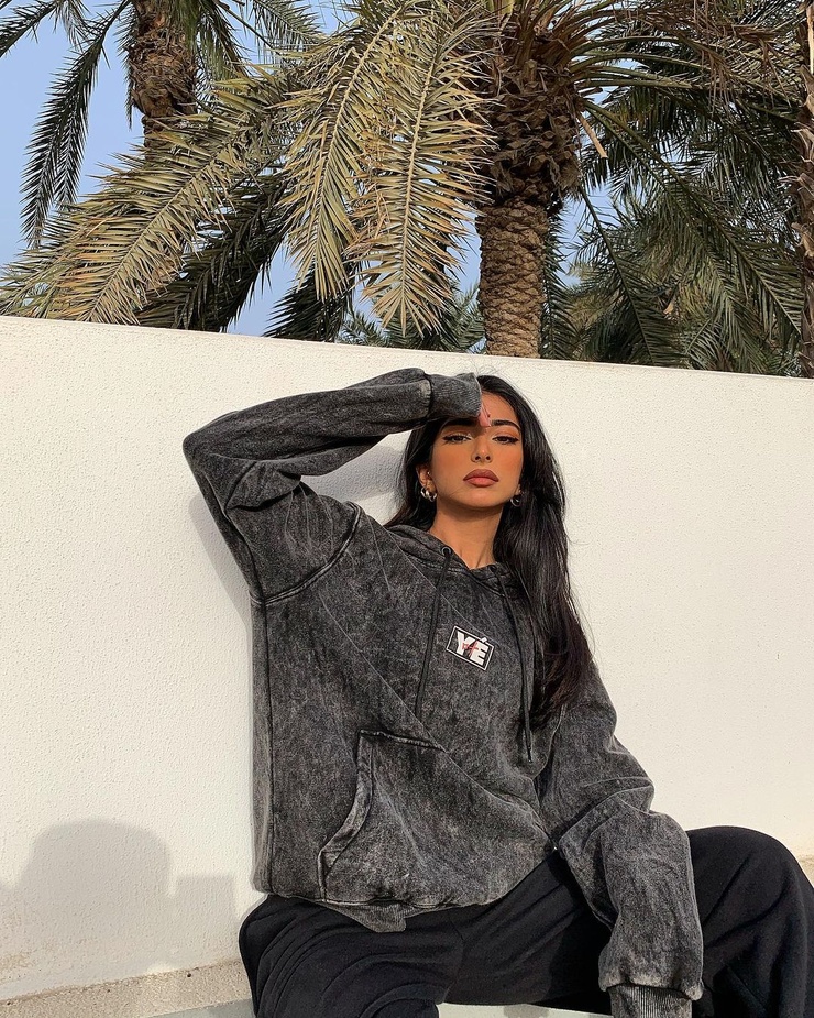 Iffat Marashi