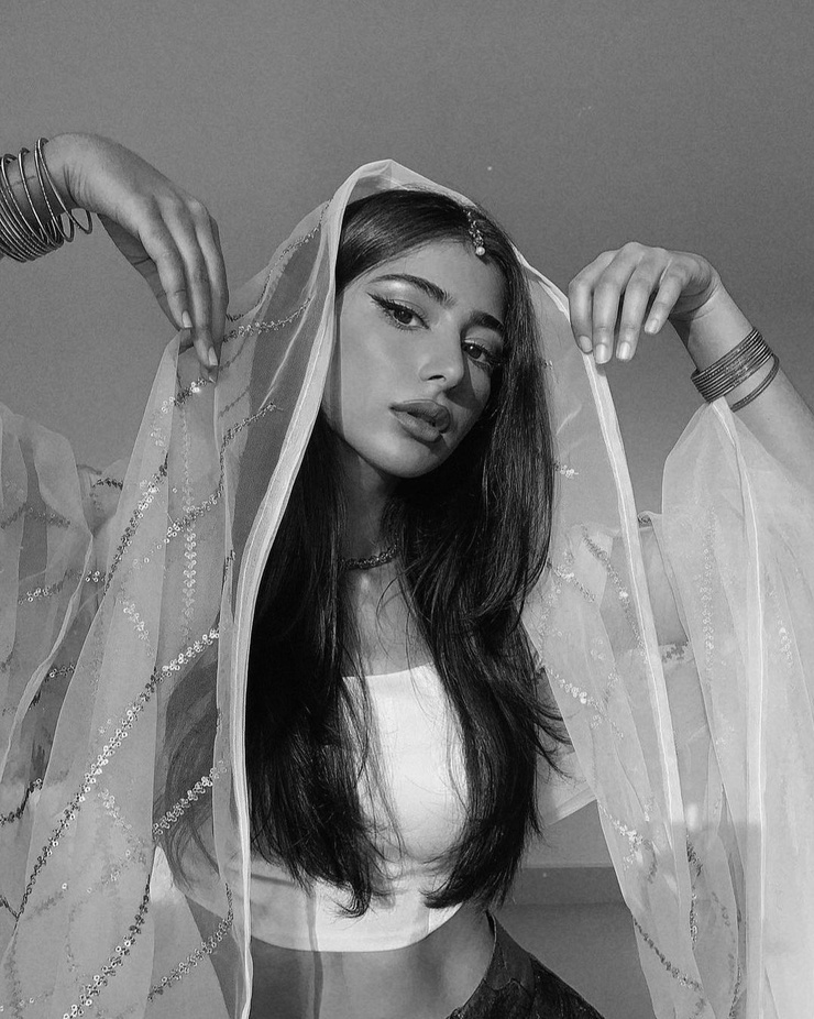 Iffat Marashi