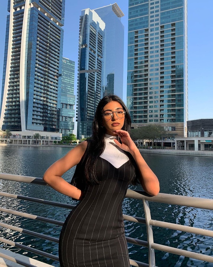 Iffat Marashi