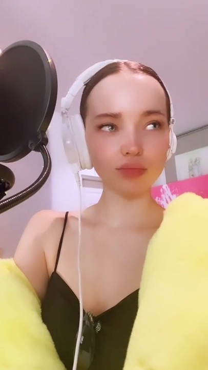 Dove Cameron