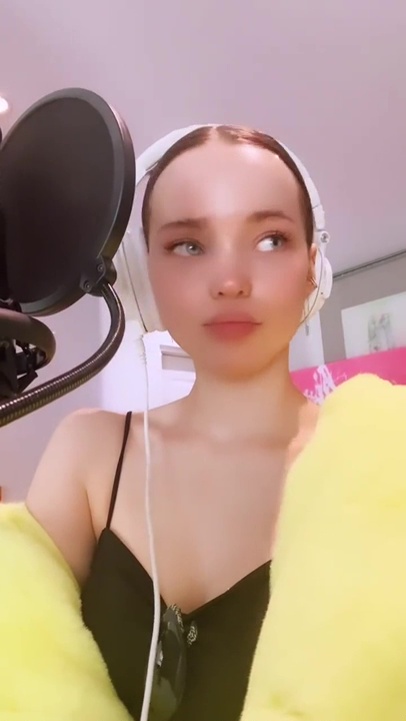 Dove Cameron