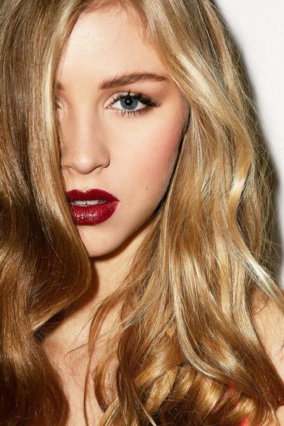 Hermione Corfield Hermione Corfield