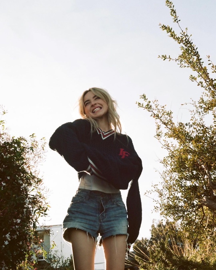 Sabrina Carpenter Sabrina Carpenter