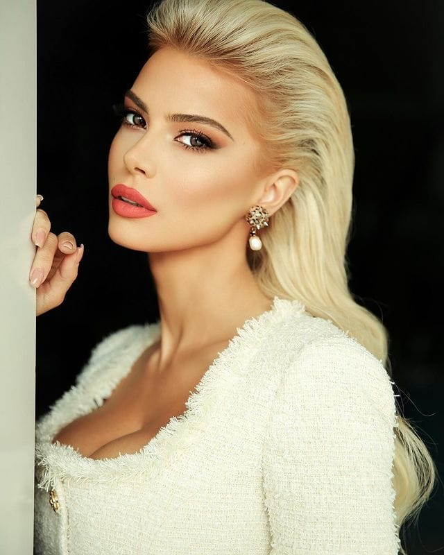 Marina Vjollca Marina Vjollca