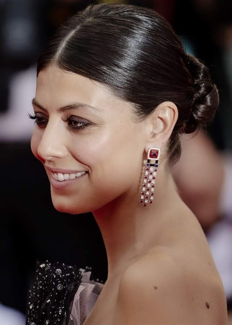 Alessandra Mastronardi Alessandra Mastronardi