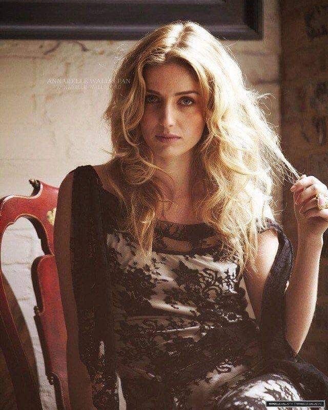 Annabelle Wallis