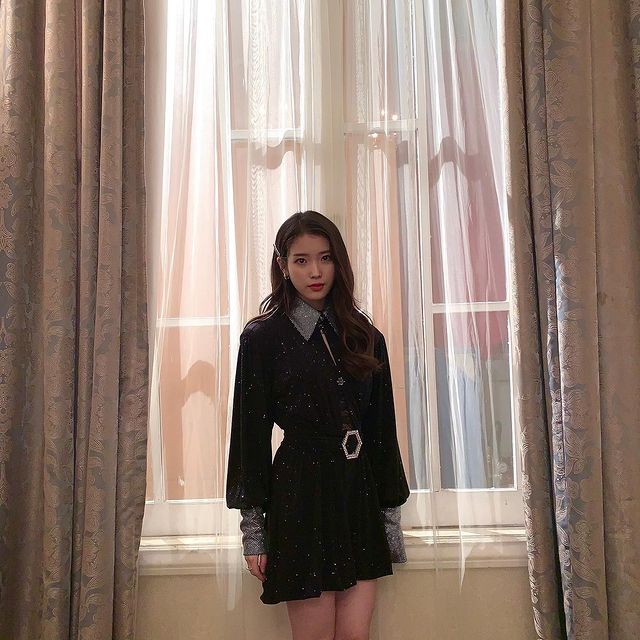 IU