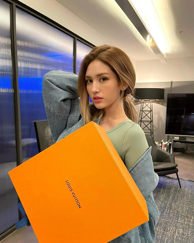 Jeon So Mi