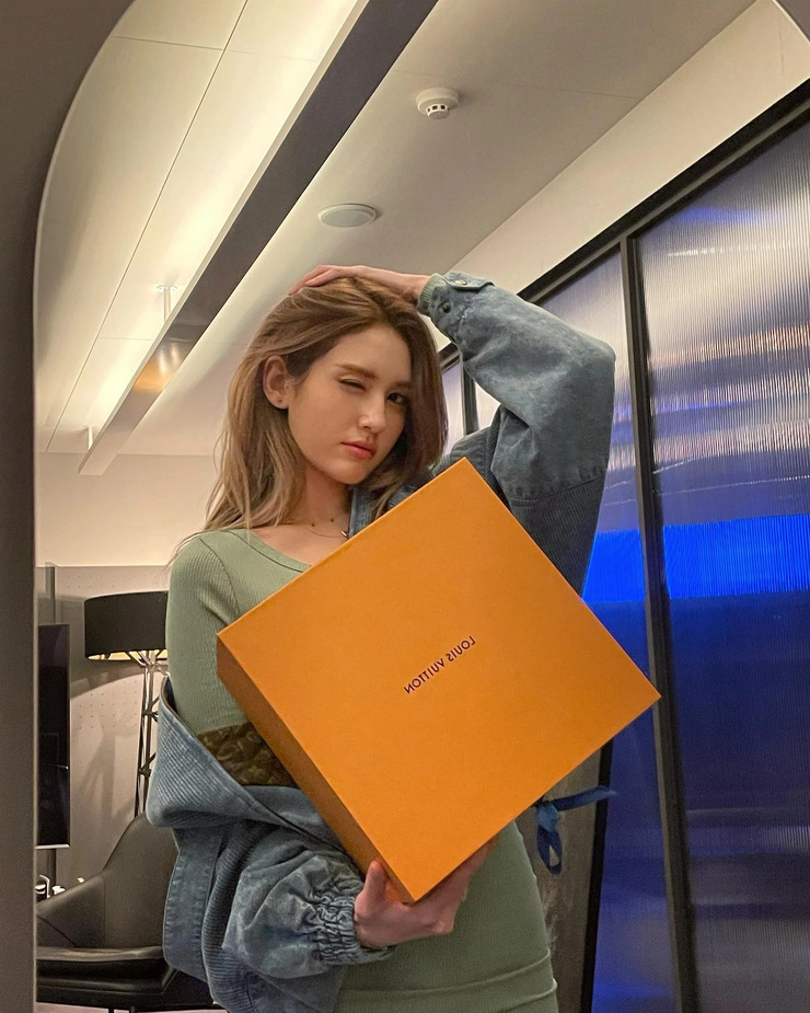 Jeon So Mi
