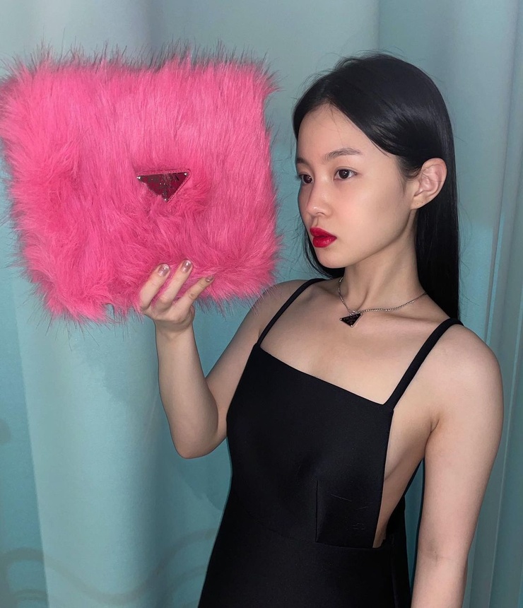 Lee Ha Yi