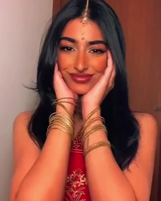 Iffat Marashi