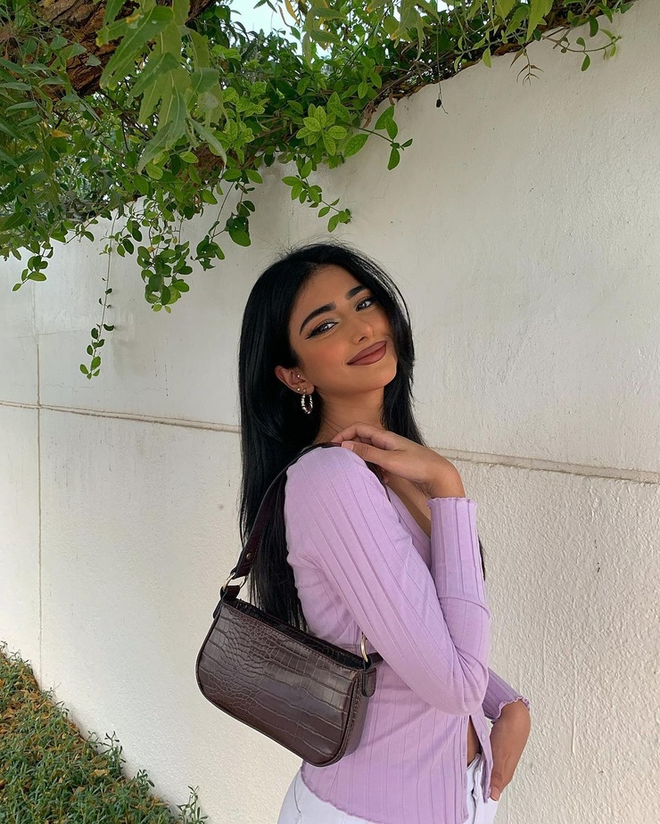Iffat Marashi
