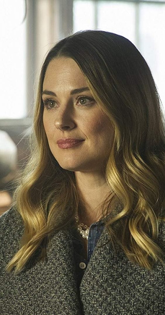 Alexandra Breckenridge Alexandra Breckenridge